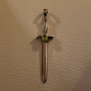 Silver sword peridot necklace piece